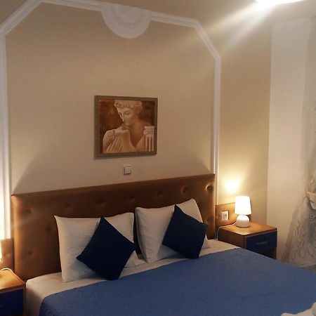 Pantheon Deluxe Apartments Арханґелос Екстер'єр фото